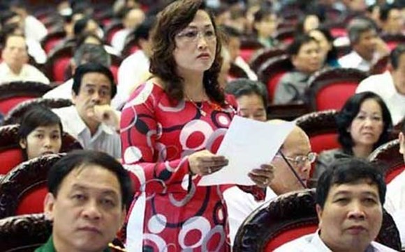 การตั้งและตอบกระทู้ถามในการประชุมรัฐสภาเวียดนาม