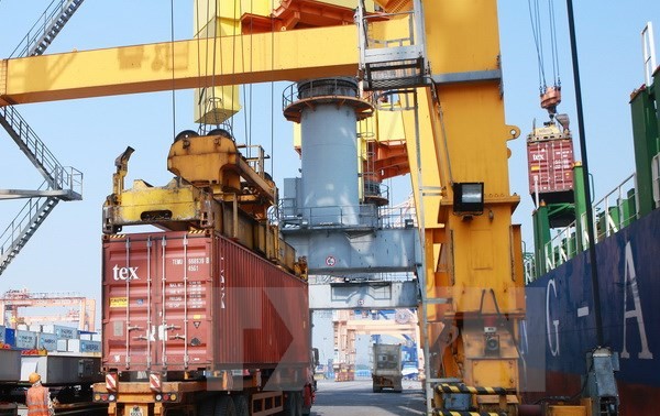 การสัมมนาส่งเสริมการค้าและการลงทุนระหว่างเวียดนามกับไทย