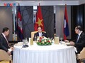 ນາ​ຍົກ​ລັດ​ຖະ​ມົນ​ຕີ 3 ປະ​ເທດ ຫວຽດ​ນາມ - ກຳ​ປູ​ເຈຍ - ລາວ ຕົກ​ລົງ​ເຫັນ​ດີ​ສືບ​ຕໍ່ຊຸກ​ຍູ້​ການ​ຮ່ວມ​ມື​ພ້ອມ​ກັນ​ພັດ​ທະ​ນາ