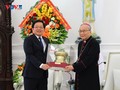 Phó Thủ tướng Hồ Quốc Dũng thăm, chúc mừng Giáng sinh tại Tòa Tổng Giám mục Huế