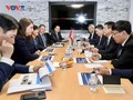 Bộ trưởng Bộ Công Thương Nguyễn Hồng Diên làm việc với lãnh đạo Tập đoàn Exxon Mobil