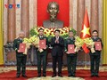 Chủ tịch nước Lương Cường trao quyết định thăng quân hàm, cấp bậc hàm cho sĩ quan Quân đội và Công an