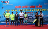 Selancar layang - Produk Wisata Unik dari Provinsi Ninh Thuan