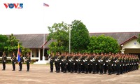 Soldados y oficiales laosianos listos para el 80.º aniversario del Día Nacional de Vietnam