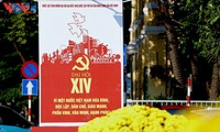 Hanói se adorna con banderas y flores en vísperas del  XIV Congreso Nacional del Partido.
