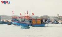 Pescadores de Quang Ngai zarpan a principios de primavera