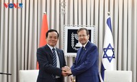 Trân Luu Quang rencontre Isaac Herzog