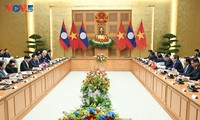 Wirtschaftliche Zusammenarbeit zu einer wichtigen Säule der Beziehungen zwischen Vietnam und Laos machen