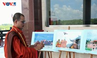 베삭데이 맞아 베트남 사원 사진 전시회 개최