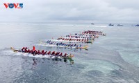 Tu Linh boat racing festival of Ly Son fishermen opens