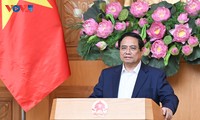 Pham Minh Chinh échange avec le Comité d’étude sur le développement économique privé
