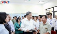 トー・ラム書記長 ハノイ市内で「二層制地方政府」の運営状況を視察