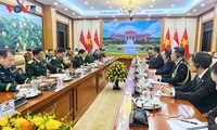 シンガポール国防大臣　ベトナム将校のシンガポールでの研修受け入れに意欲を表明