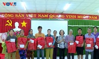 Vinh Long province takes care of the poor for Tet 