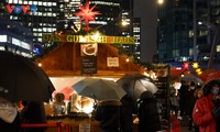 Sản phẩm thủ công mỹ nghệ Việt Nam tại Vancouver Christmas Market