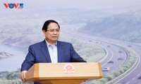 ベトナム首相 交通インフラ整備の加速を指示