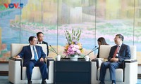 越南愿为上海企业扩大在越投资规模创造有利条件