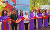 Khai mạc Trưng bày “Đại tướng Văn Tiến Dũng - Danh tướng thời đại Hồ Chí Minh”