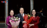 Chủ tịch Quốc hội và Phu nhân lên đường tham dự IPU và thăm song phương các nước
