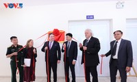 US hands over equipment to Vietnam for identification of war remains