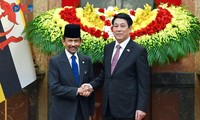 Quốc vương Brunei Darussalam Haji Hassanal Bolkiah kết thúc chuyến thăm cấp Nhà nước tới Việt Nam