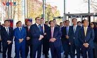 Thủ tướng Phạm Minh Chính thăm Triển lãm Hạt Nhân và Hệ thống tàu điện ngầm tại Moscow