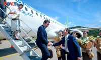 Khai trương 3 đường bay thẳng, Bamboo Airways tặng 1 tỷ đồng tiền mặt hỗ trợ hộ nghèo Côn Đảo