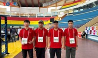 Los cuatro estudiantes vietnamitas ganan medallas en la Olimpiada Internacional de Informática 2025 