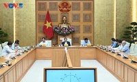 Pham Minh Chinh fixe le cap pour la future ligne ferroviaire Lào Cai - Hanoï - Hai Phong