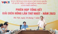 Giải Diên Hồng tôn vinh những nhà báo viết về đề tài dân cử, cơ quan dân cử