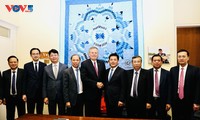 Xây dựng khuôn khổ hợp tác kinh tế - thương mại ổn định và lâu dài giữa Việt Nam và Hoa Kỳ