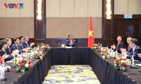 Premier vietnamita propone fortalecer la diplomacia regional, proteger a los pescadores y ampliar la cooperación económica