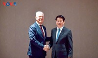 Presidente de Vietnam se reúne con líderes empresariales y de la Cámara de Comercio Internacional