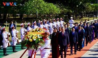 Laos Partei- und Staatschef Thongloun Sisoulith führt Empfangszeremonie für KPV-Generalsekretär To Lam
