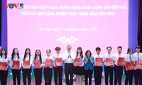 ຊຸກຍູ້ນະວັດຕະກຳ, ຫັນເປັນດີຈີຕອນໃນໂຮງຮຽນ