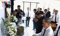 Les Vietkieus rendent hommage au secrétaire général Nguyên Phu Trong