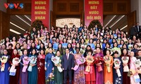 นายกรัฐมนตรีเสนอให้มีรางวัลยกย่องสตรีเวียดนาม