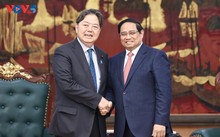 チン首相 日本総務大臣と会見