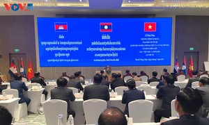 ສືບ​ຕໍ່​ເພີ່ມ​ພູນ​ຄູນ​ສ້າງ​ສາຍ​ພົວ​ພັນ ຫວຽດ​ນາມ - ລາວ - ກຳ​ປູ​ເຈຍ