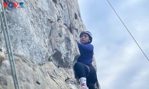 ランソン省のアドベンチャー登山で観光客を魅了