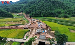 ベトナム 党大会決議の実現へ政府と地方が総力