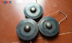  Gong Prăk -​สมบัติของชาวเมอนง