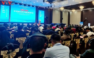 Localidades vietnamita y china celebran foro de cooperación industrial y atracción de inversiones