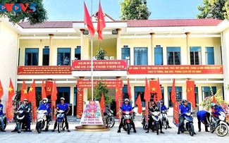 Unos 6.700 jóvenes vietnamitas participan en labores electorales en Lam Dong como voluntarios