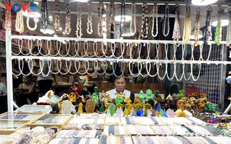 Lebhafter Nachtmarkt von Phu Quoc