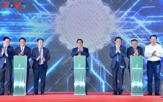 Inauguration des premières centrales électriques au gaz naturel liquéfié (GNL) du Vietnam: une étape majeure pour le marché de l’électricité au gaz