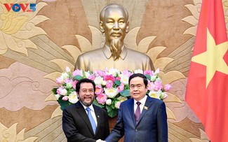 Parlamentspräsident Tran Thanh Man empfängt den indonesischen Politiker
