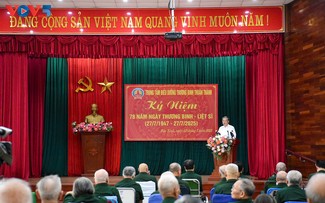 KPV-Generalsekretär To Lam besucht Pflegezentrum der Kriegsversehrten in Bac Ninh