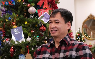 旅美越南人对祖国在党领导下取得的发展成就印象深刻