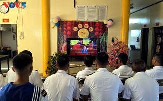 海上高脚屋官兵对党充满信心